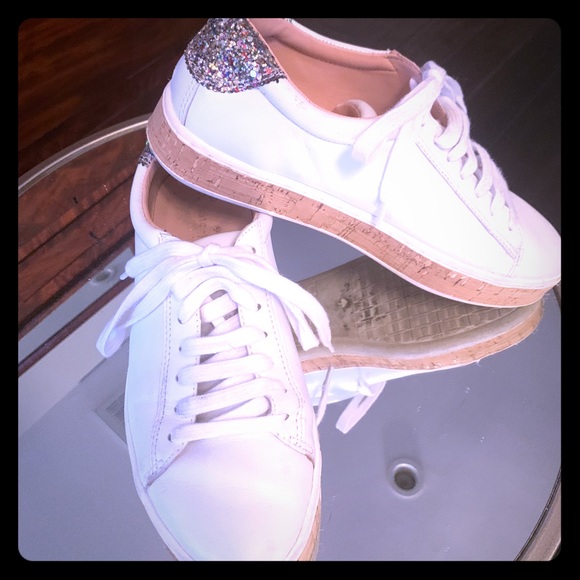 sparkly white tennis shoes